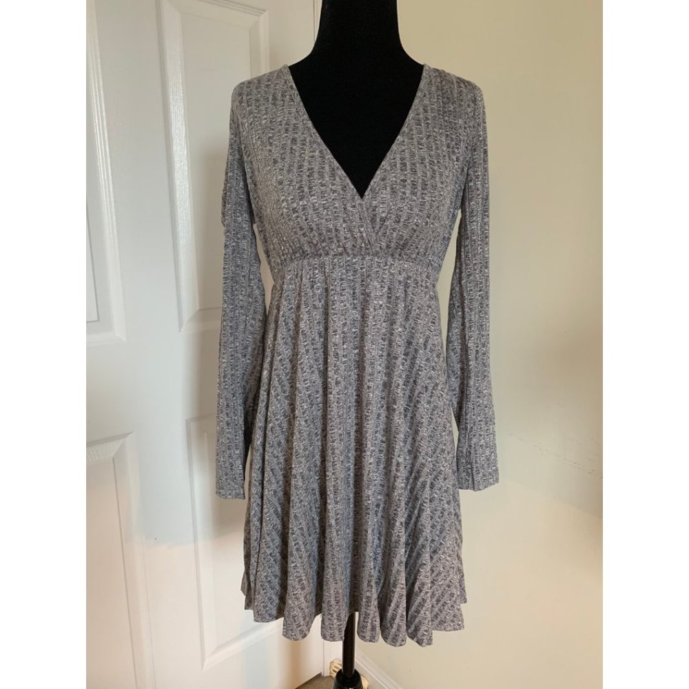 Gray V Neck Rib Knit Dress 50% OFF - Picture 5 of 6
